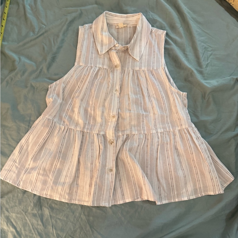 HEM AND THREAD TOP - Small 💯 cotton
Sleeveless
